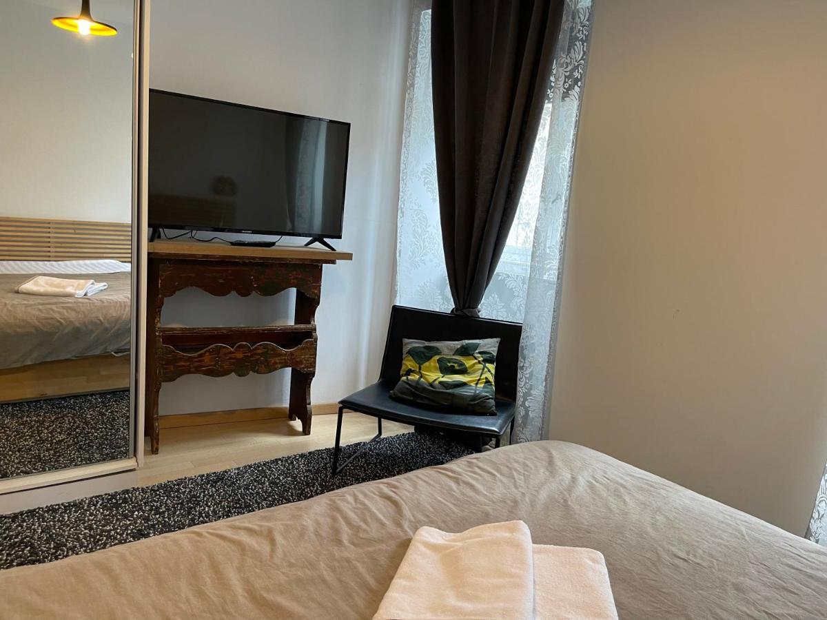 קרס Apartments Kremenic מראה חיצוני תמונה