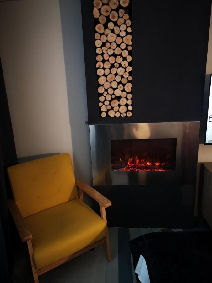 קרס Apartments Kremenic מראה חיצוני תמונה